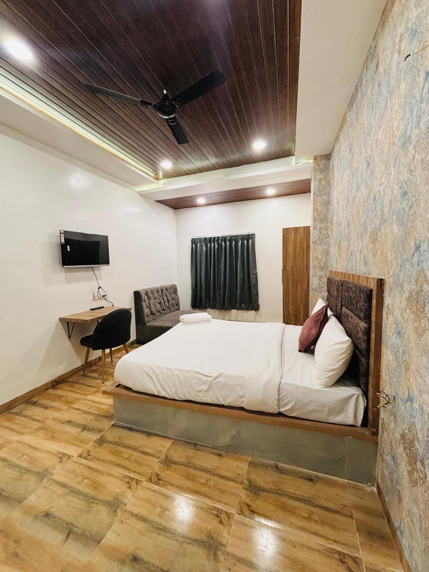 Hotel Vedicvista إندور المظهر الخارجي الصورة