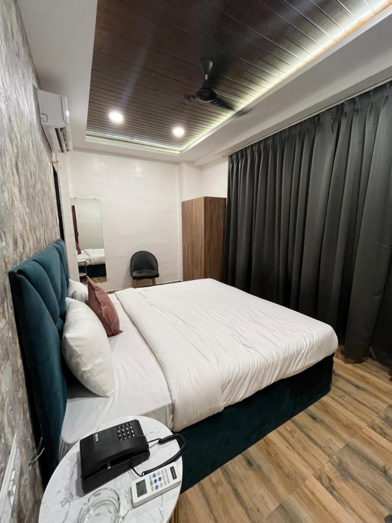 Hotel Vedicvista إندور المظهر الخارجي الصورة